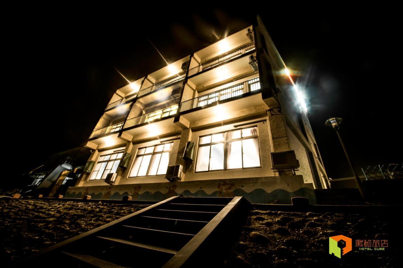 Hotel Cube Taitung Exterior photo
